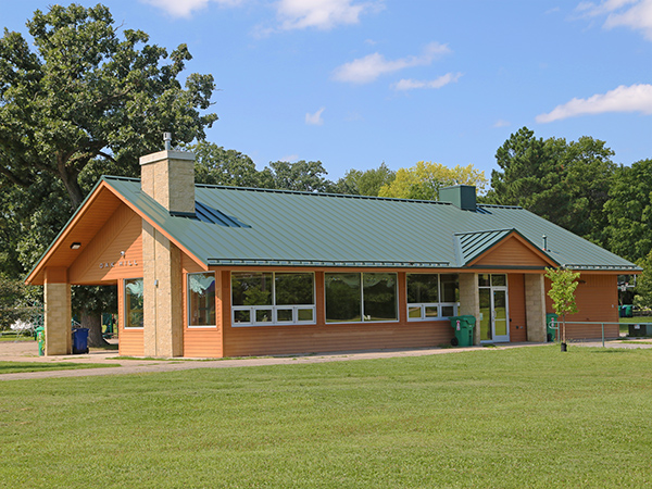 oak hill park building