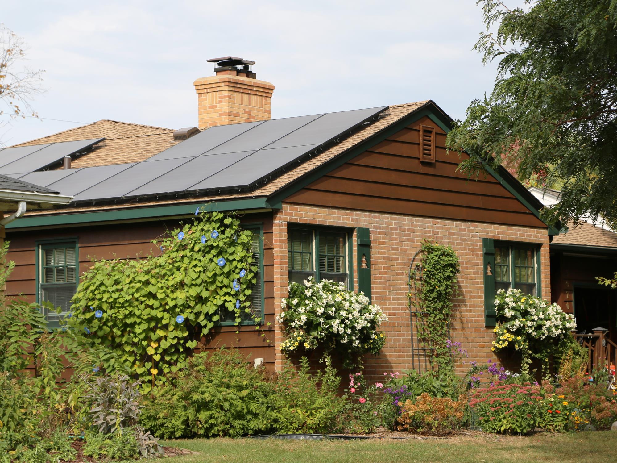 rooftop solar on home