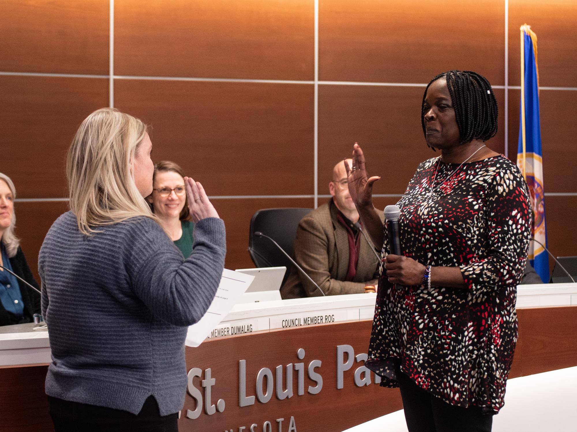 Yolanda Farris sworn in to council